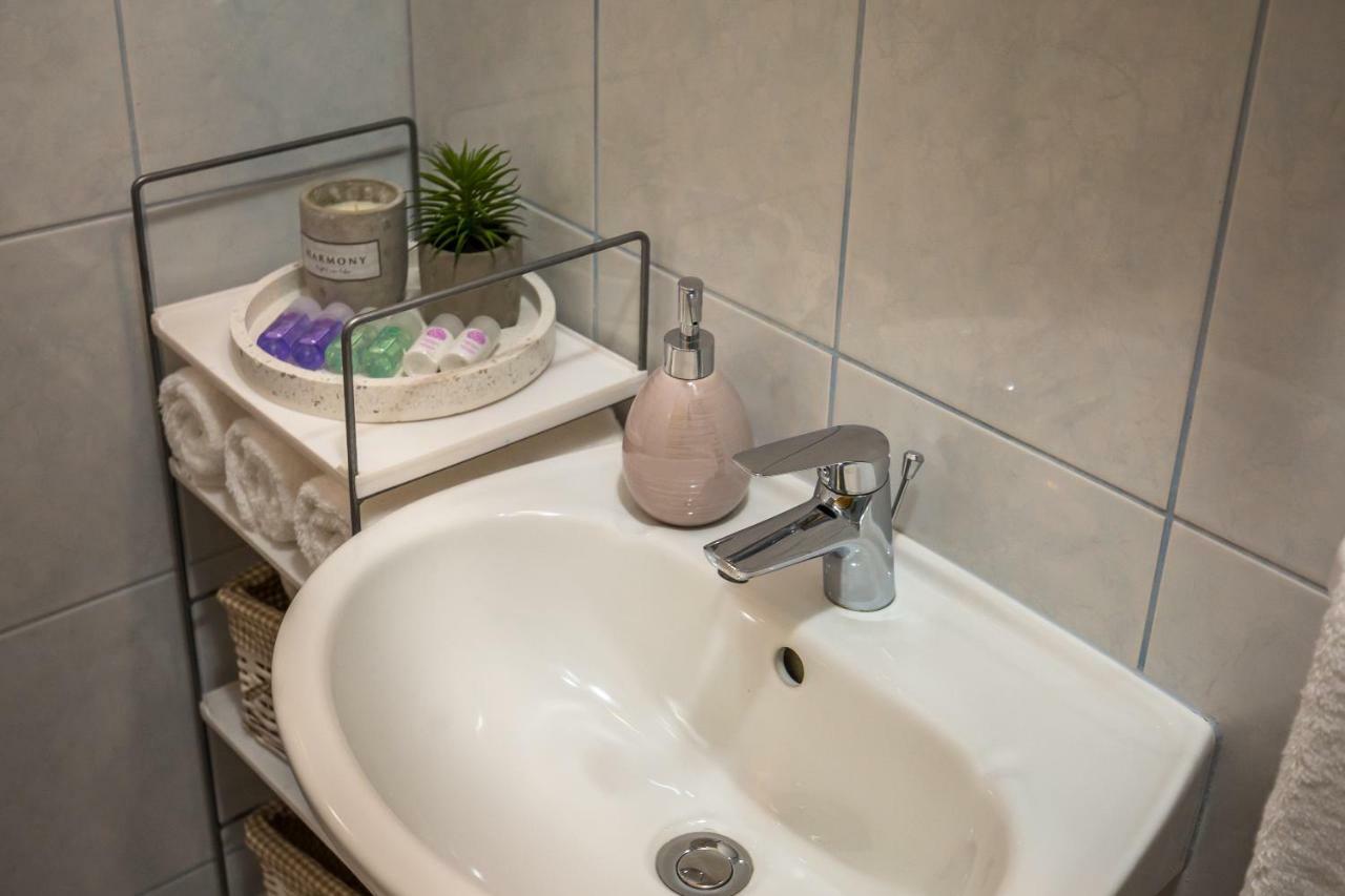 Apartments Lana Makarska Ngoại thất bức ảnh