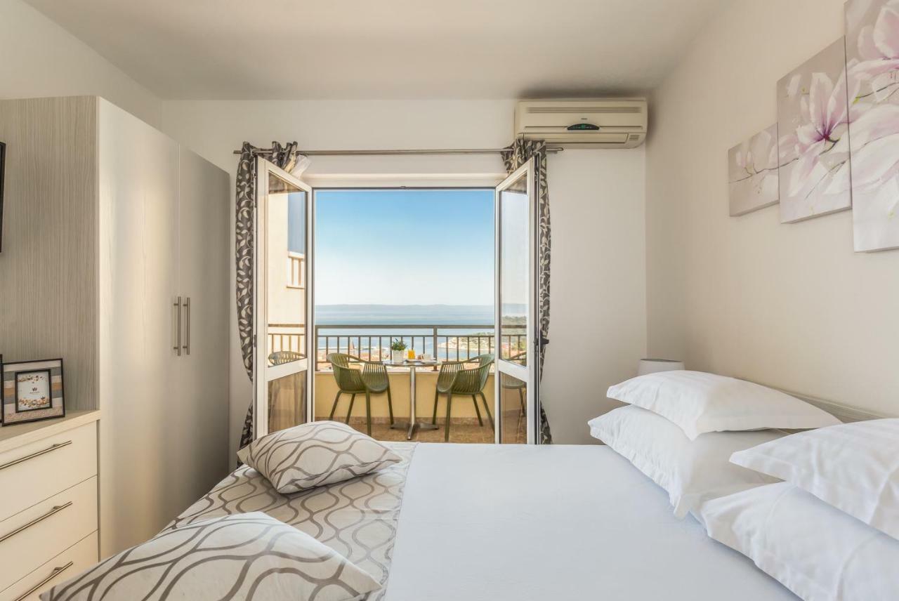 Apartments Lana Makarska Ngoại thất bức ảnh