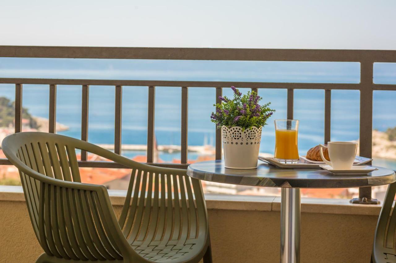 Apartments Lana Makarska Ngoại thất bức ảnh