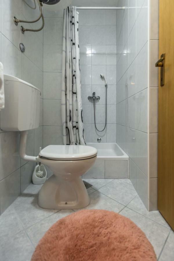 Apartments Lana Makarska Ngoại thất bức ảnh