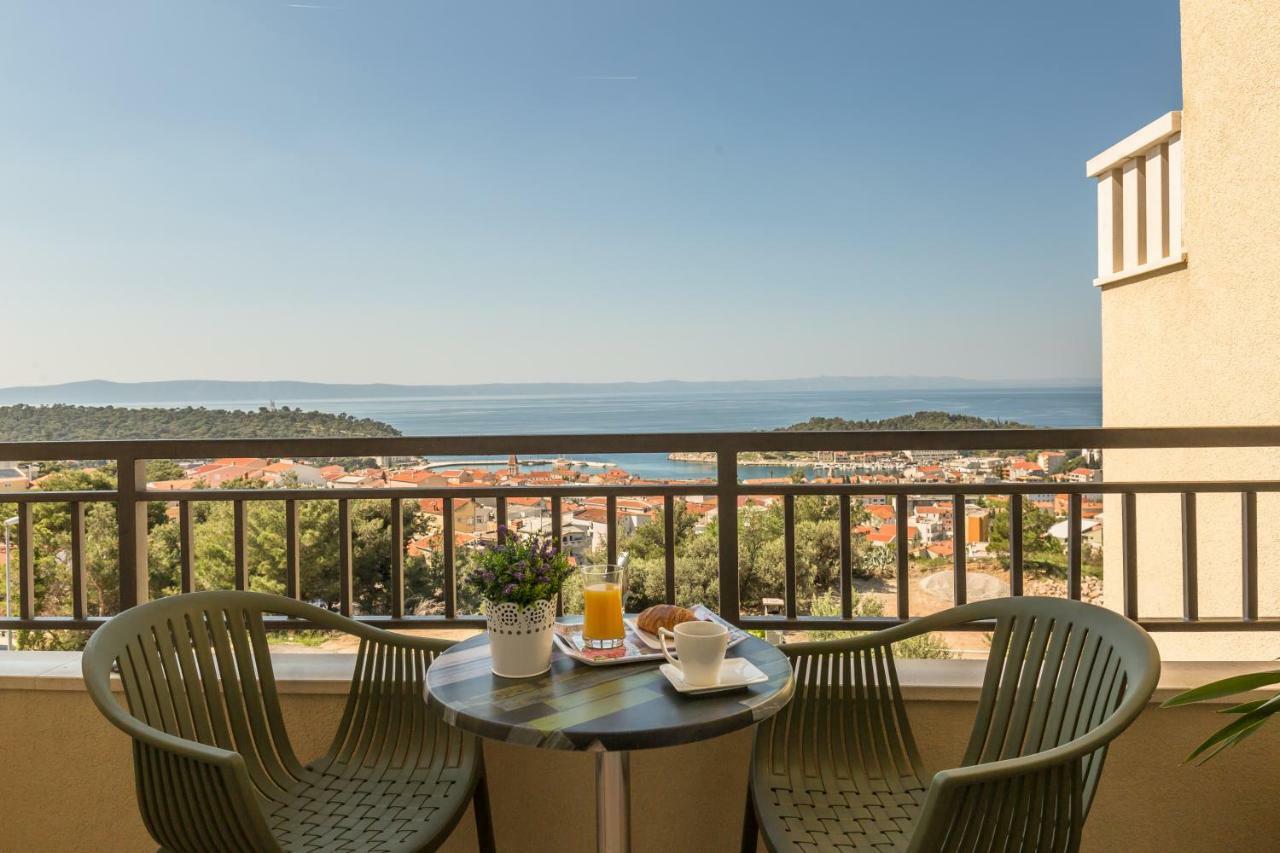 Apartments Lana Makarska Ngoại thất bức ảnh